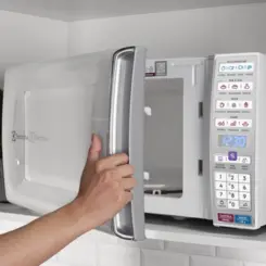Micro-ondas com Função Tira Odor e Manter Aquecido 34L MEO44 127v Branco - Electrolux