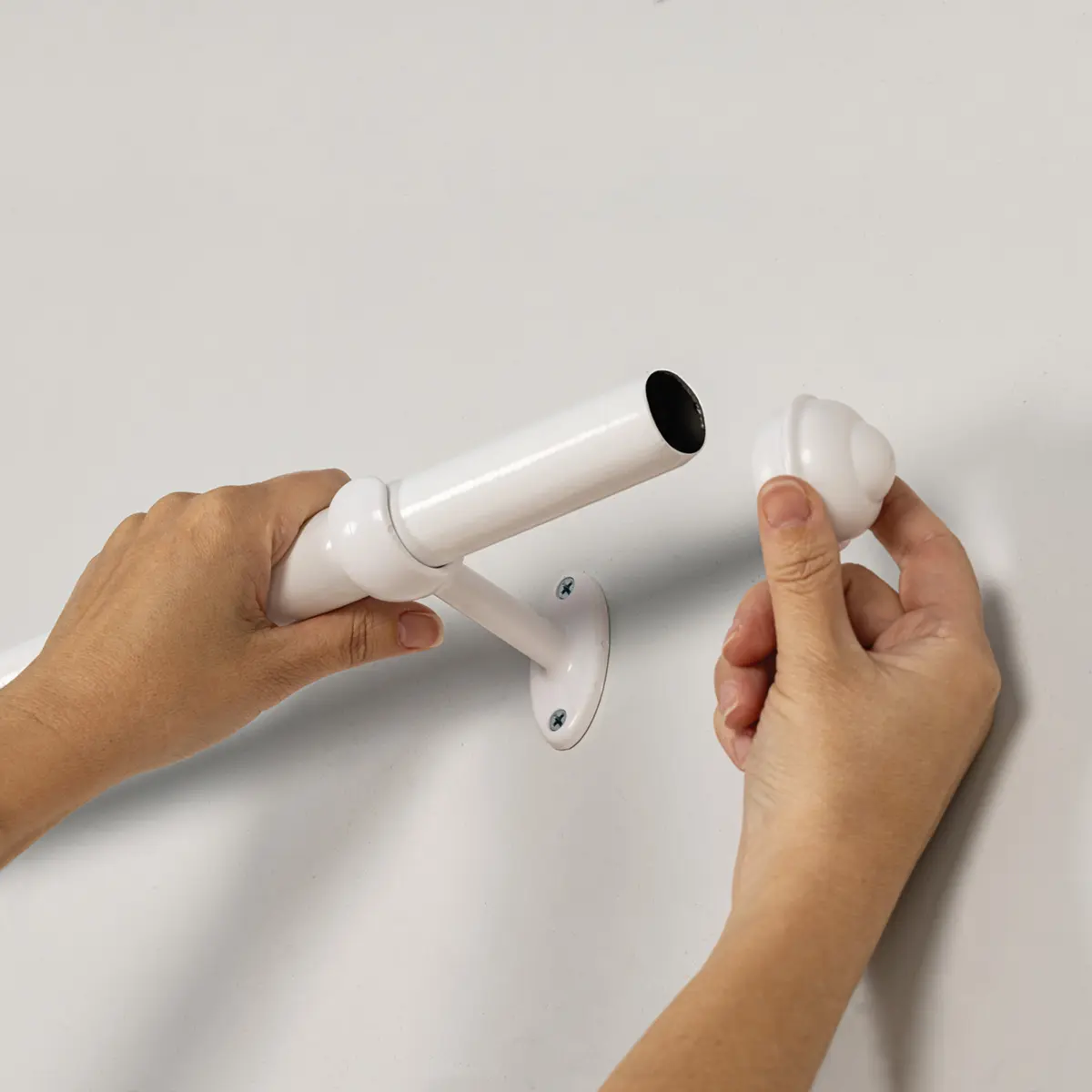 Kit para Varão de Cortina Prátiko Pro com 2 Suportes 28MM 150CM Branco - Bella Arte