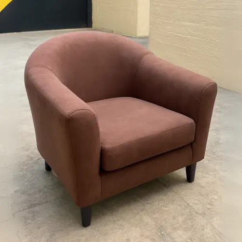 Poltrona Venus Vellus Estrutura Madeira Confortável 750013 Marrom/Chocolate - Uatumã
