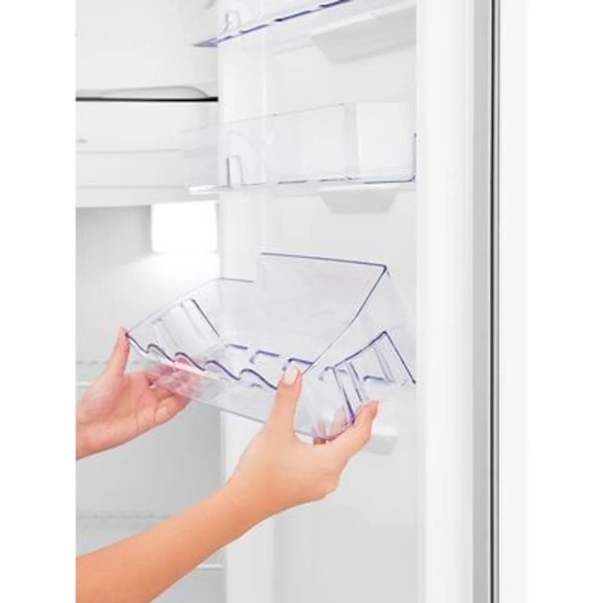 Refrigerador Electrolux Cycle Defrost RE31 240L 1 Porta Branco 127V - AP / MT