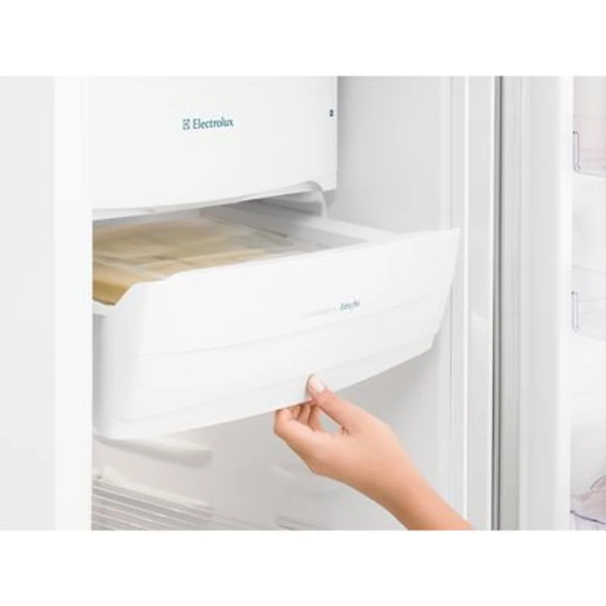 Refrigerador Electrolux Cycle Defrost RE31 240L 1 Porta Branco 127V - AP / MT